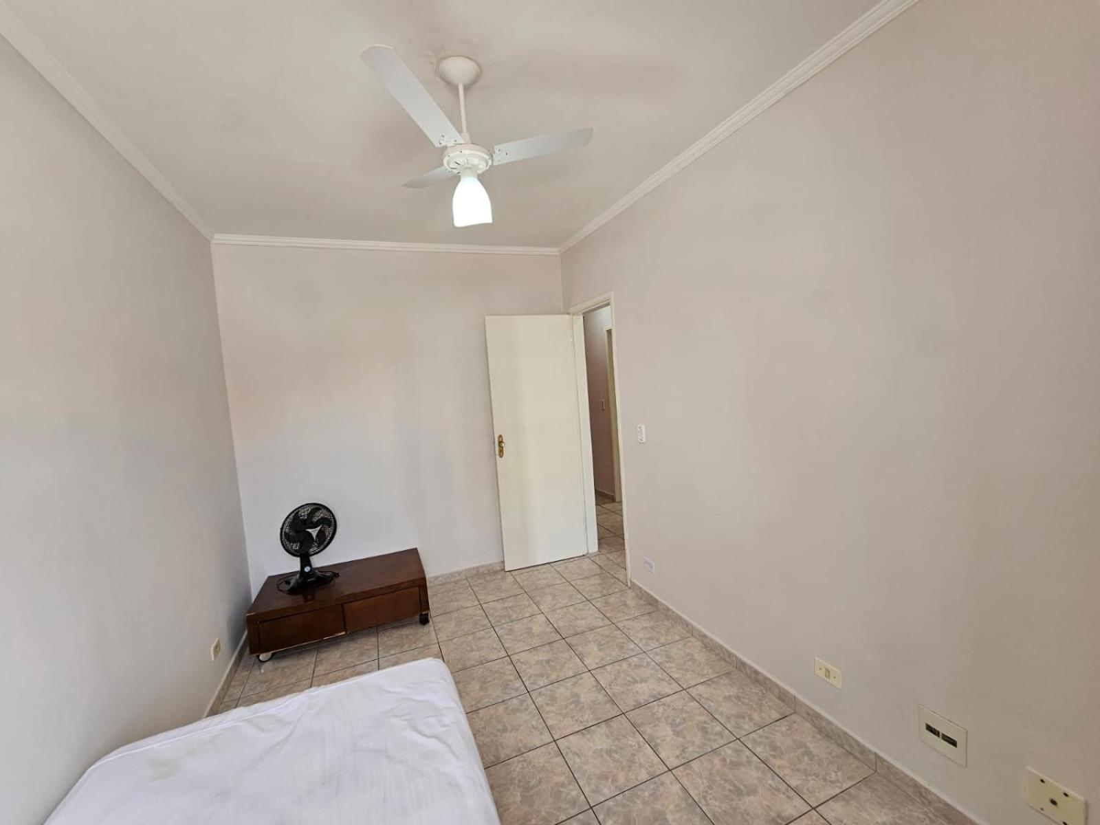 Apartment Tupi Vista Mar Iii Com Varanda - 3 - 50 Metros Da - Com Area De Lazer Piscina E Salao De Jogos - Estacionamento Gratuito